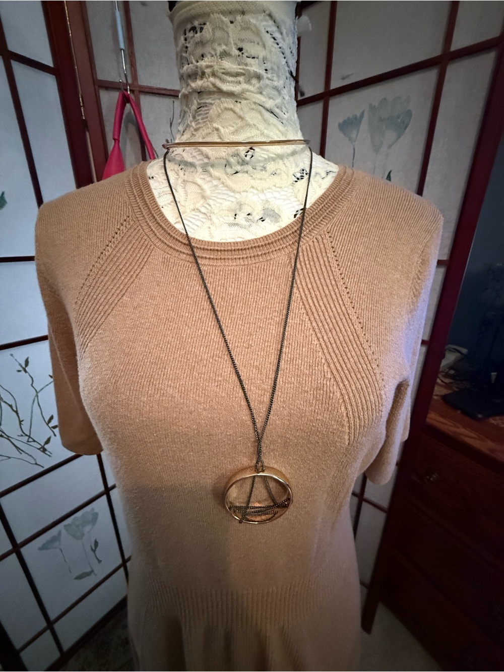 Long Pendant Necklace in Gold & Black Like New